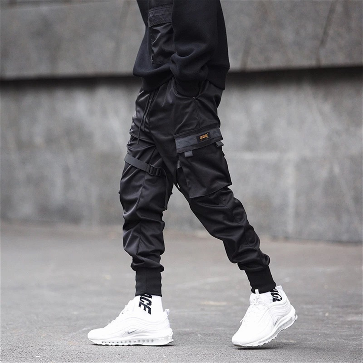 Zwarte Hiphop Cargo Broek Zome - Streetwear Brand Marketing recensie en prijs